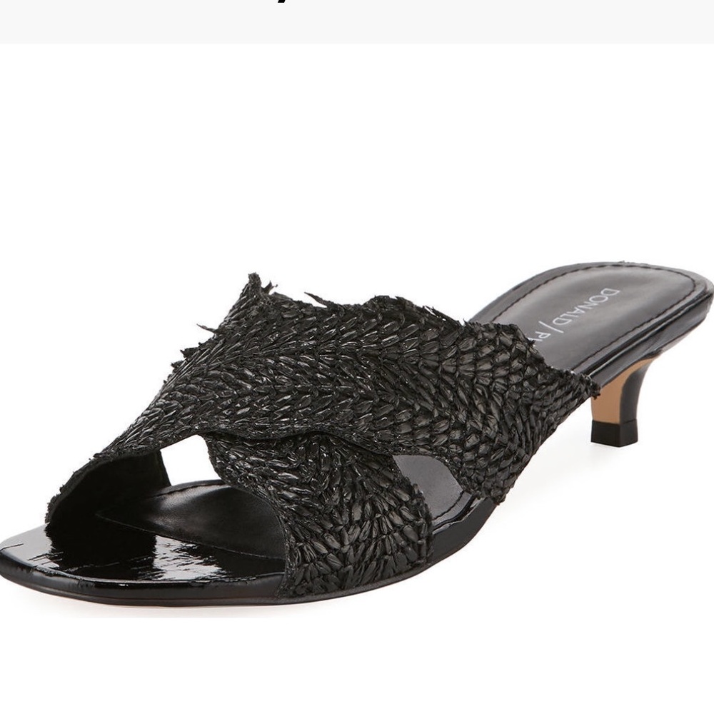 Donald Pliner kitten heeled sandal